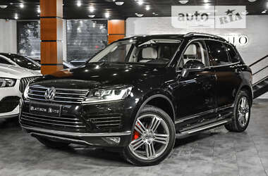 Внедорожник / Кроссовер Volkswagen Touareg 2016 в Одессе