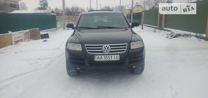 Внедорожник / Кроссовер Volkswagen Touareg 2004 в Киеве