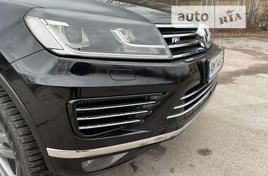 Внедорожник / Кроссовер Volkswagen Touareg 2015 в Житомире