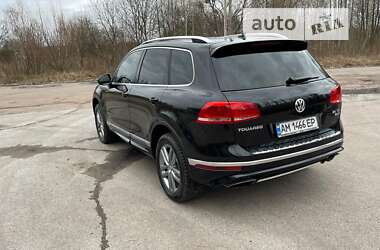 Внедорожник / Кроссовер Volkswagen Touareg 2015 в Житомире