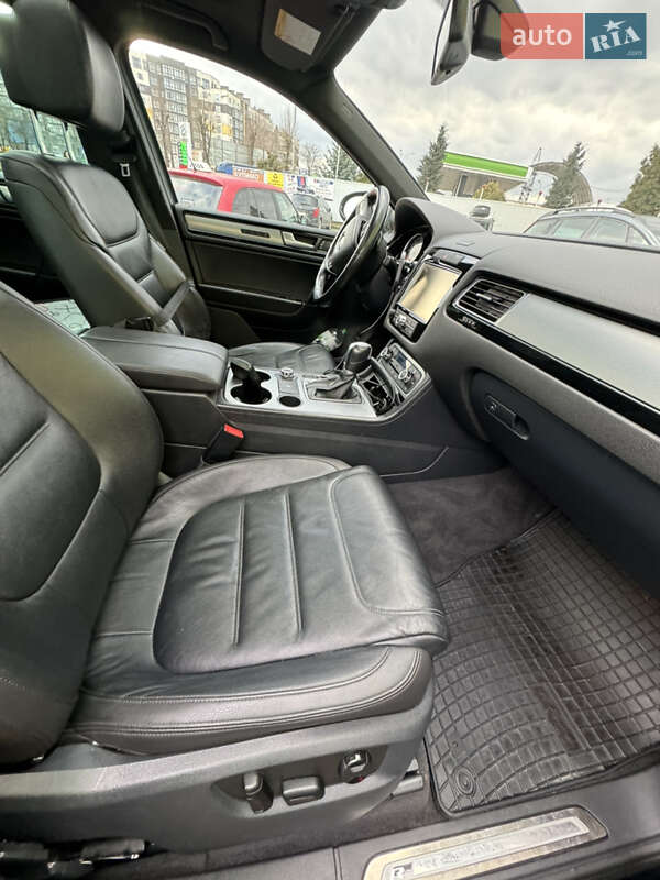 Внедорожник / Кроссовер Volkswagen Touareg 2014 в Ивано-Франковске фото 6 Внедорожник / Кроссовер Volkswagen Touareg 2014 в Ивано-Франковске