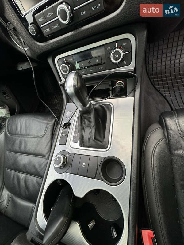 Внедорожник / Кроссовер Volkswagen Touareg 2014 в Ивано-Франковске фото 17 Внедорожник / Кроссовер Volkswagen Touareg 2014 в Ивано-Франковске