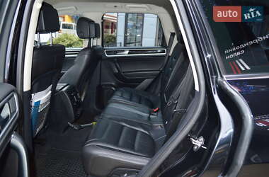 Внедорожник / Кроссовер Volkswagen Touareg 2017 в 