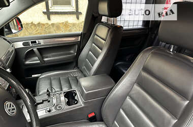 Внедорожник / Кроссовер Volkswagen Touareg 2008 в Харькове