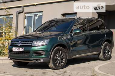 Позашляховик / Кросовер Volkswagen Touareg 2011 в Івано-Франківську