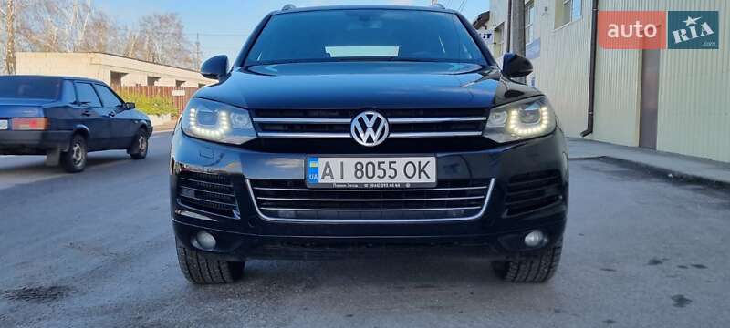 Внедорожник / Кроссовер Volkswagen Touareg 2012 в Сквире