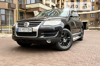 Позашляховик / Кросовер Volkswagen Touareg 2010 в Києві