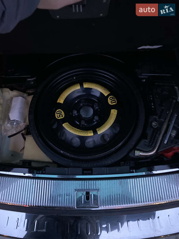 Внедорожник / Кроссовер Volkswagen Touareg 2005 в Самборе
