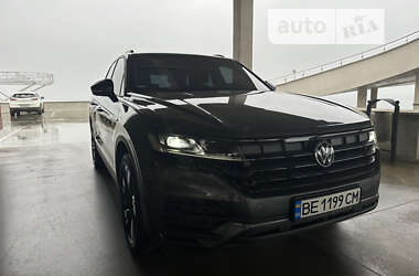 Внедорожник / Кроссовер Volkswagen Touareg 2022 в 