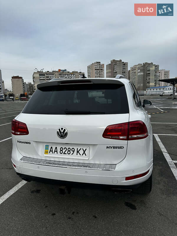 Внедорожник / Кроссовер Volkswagen Touareg 2012 в Киеве фото 4 Внедорожник / Кроссовер Volkswagen Touareg 2012 в Киеве