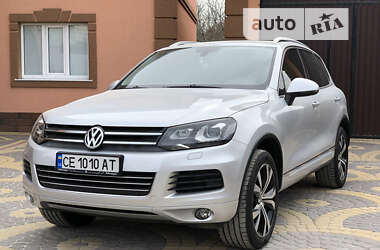 Внедорожник / Кроссовер Volkswagen Touareg 2012 в Хотине