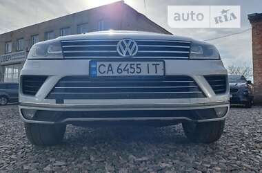 Позашляховик / Кросовер Volkswagen Touareg 2015 в Смілі