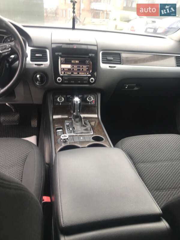 Внедорожник / Кроссовер Volkswagen Touareg 2014 в Полонном фото 9 Внедорожник / Кроссовер Volkswagen Touareg 2014 в Полонном