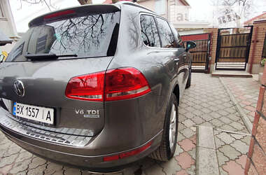 Внедорожник / Кроссовер Volkswagen Touareg 2012 в Хмельницком