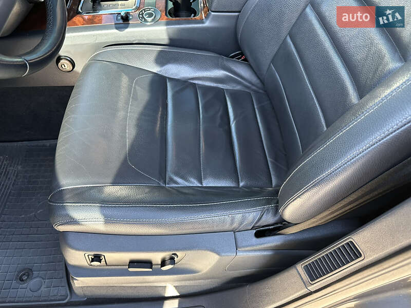 Внедорожник / Кроссовер Volkswagen Touareg 2007 в Ивано-Франковске