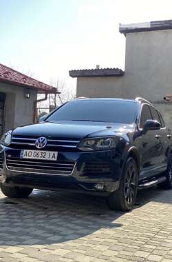 Внедорожник / Кроссовер Volkswagen Touareg 2014 в Мукачево