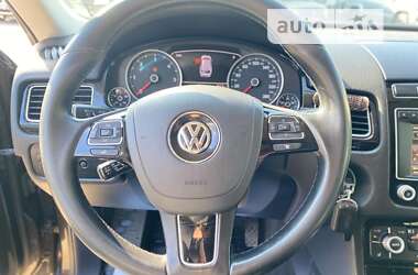 Внедорожник / Кроссовер Volkswagen Touareg 2016 в Виннице