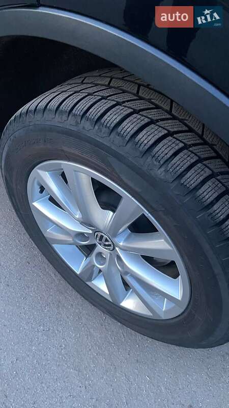 Внедорожник / Кроссовер Volkswagen Touareg 2011 в Кропивницком фото 25 Внедорожник / Кроссовер Volkswagen Touareg 2011 в Кропивницком