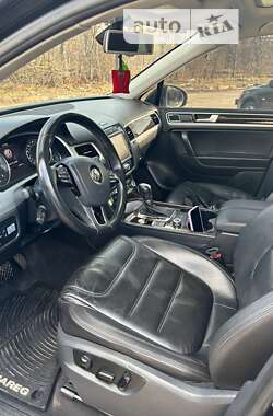 Внедорожник / Кроссовер Volkswagen Touareg 2014 в Кривом Роге