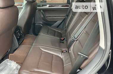 Внедорожник / Кроссовер Volkswagen Touareg 2012 в Виннице