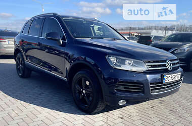 Позашляховик / Кросовер Volkswagen Touareg 2012 в Городку