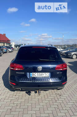 Внедорожник / Кроссовер Volkswagen Touareg 2012 в Городке