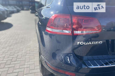 Внедорожник / Кроссовер Volkswagen Touareg 2012 в Городке