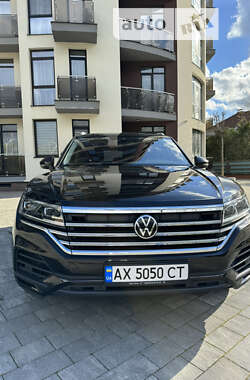 Позашляховик / Кросовер Volkswagen Touareg 2020 в Ужгороді