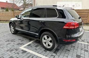 Внедорожник / Кроссовер Volkswagen Touareg 2010 в Черновцах