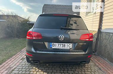 Внедорожник / Кроссовер Volkswagen Touareg 2013 в Глобине
