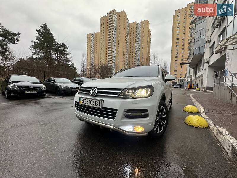 Позашляховик / Кросовер Volkswagen Touareg 2013 в Києві фото 25 Позашляховик / Кросовер Volkswagen Touareg 2013 в Києві