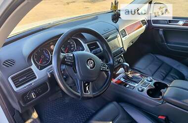 Позашляховик / Кросовер Volkswagen Touareg 2015 в Балті