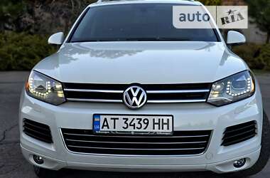 Позашляховик / Кросовер Volkswagen Touareg 2014 в Полтаві