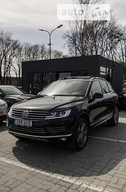 Внедорожник / Кроссовер Volkswagen Touareg 2014 в Львове