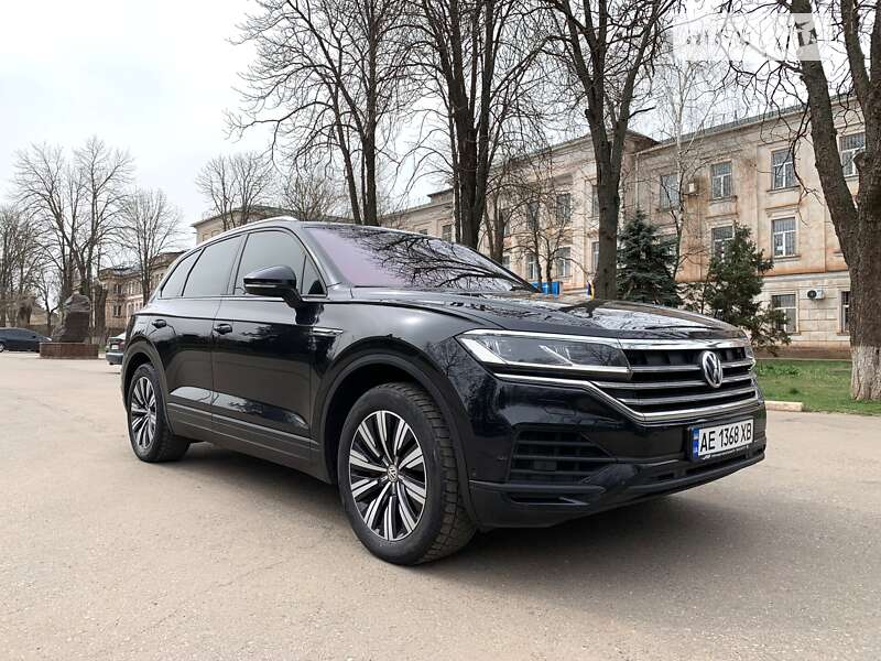 Внедорожник / Кроссовер Volkswagen Touareg 2020 в Кривом Роге