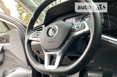 Позашляховик / Кросовер Volkswagen Touareg 2020 в Кривому Розі