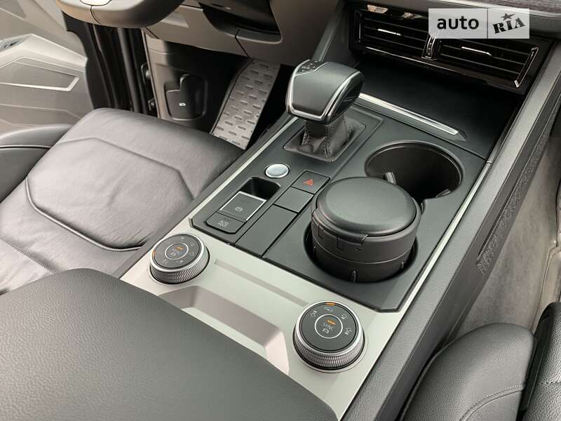 Внедорожник / Кроссовер Volkswagen Touareg 2020 в Кривом Роге