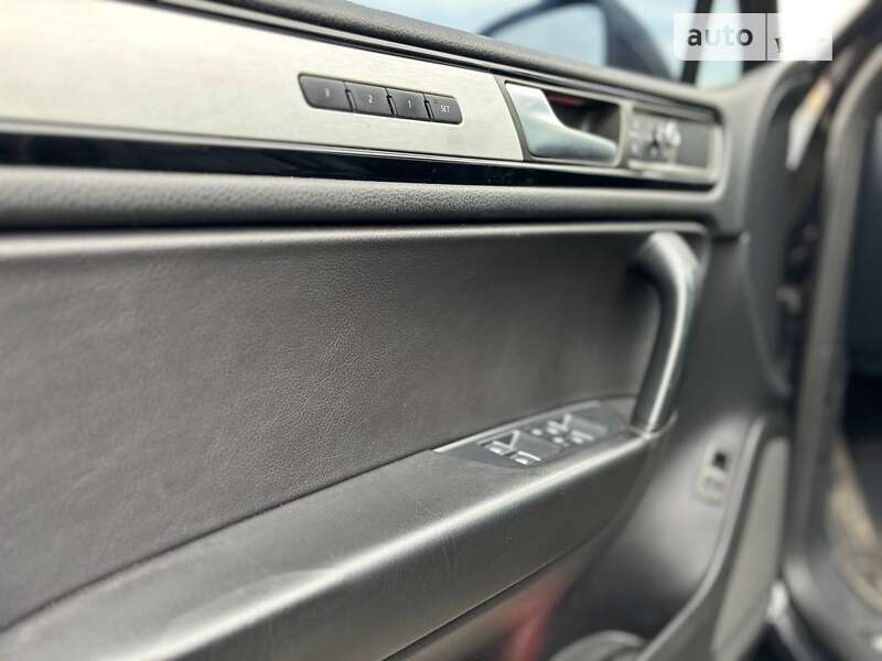 Внедорожник / Кроссовер Volkswagen Touareg 2014 в Львове фото 20 Внедорожник / Кроссовер Volkswagen Touareg 2014 в Львове