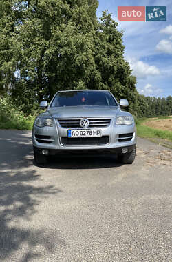 Внедорожник / Кроссовер Volkswagen Touareg 2007 в 