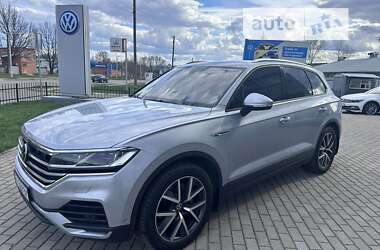Внедорожник / Кроссовер Volkswagen Touareg 2019 в Полтаве