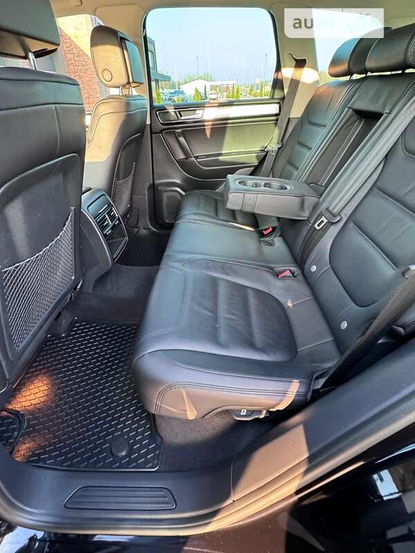 Внедорожник / Кроссовер Volkswagen Touareg 2016 в Черновцах фото 14 Внедорожник / Кроссовер Volkswagen Touareg 2016 в Черновцах