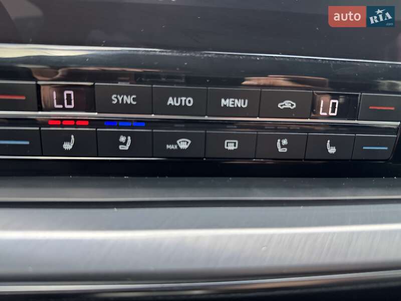 Внедорожник / Кроссовер Volkswagen Touareg 2018 в Ивано-Франковске фото 44 Внедорожник / Кроссовер Volkswagen Touareg 2018 в Ивано-Франковске