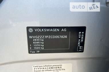 Позашляховик / Кросовер Volkswagen Touareg 2012 в Запоріжжі