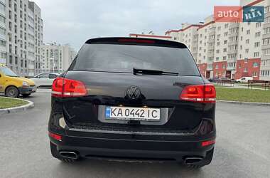 Внедорожник / Кроссовер Volkswagen Touareg 2013 в Хмельницком