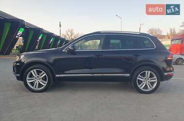 Внедорожник / Кроссовер Volkswagen Touareg 2015 в Одессе