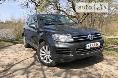 Позашляховик / Кросовер Volkswagen Touareg 2012 в Києві