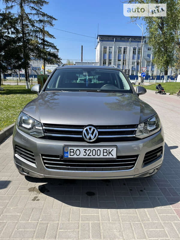 Позашляховик / Кросовер Volkswagen Touareg 2011 в Тернополі