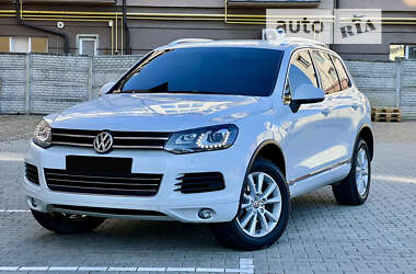 Позашляховик / Кросовер Volkswagen Touareg 2014 в Ужгороді