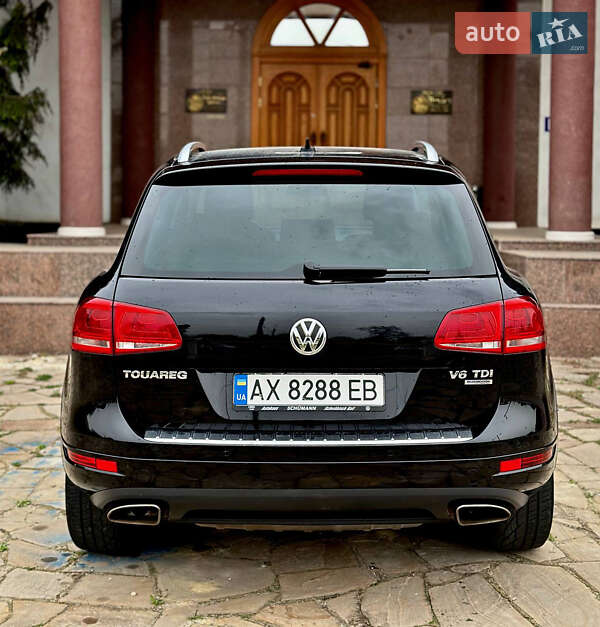 Внедорожник / Кроссовер Volkswagen Touareg 2014 в Харькове
