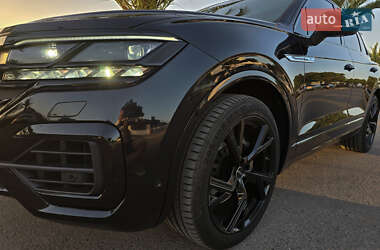 Внедорожник / Кроссовер Volkswagen Touareg 2020 в 